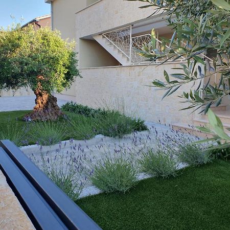 Seashells Apartments Tribunj Tribalj Εξωτερικό φωτογραφία