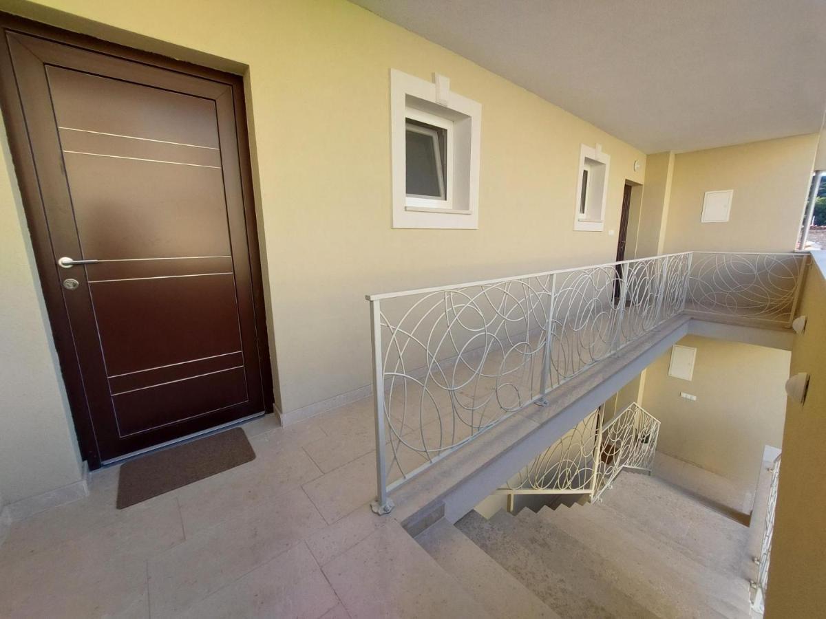 Seashells Apartments Tribunj Tribalj Εξωτερικό φωτογραφία