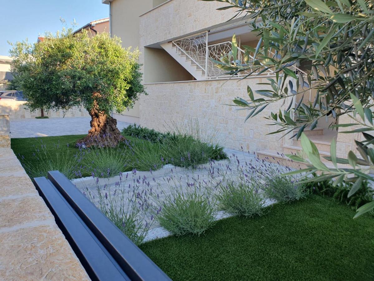 Seashells Apartments Tribunj Tribalj Εξωτερικό φωτογραφία